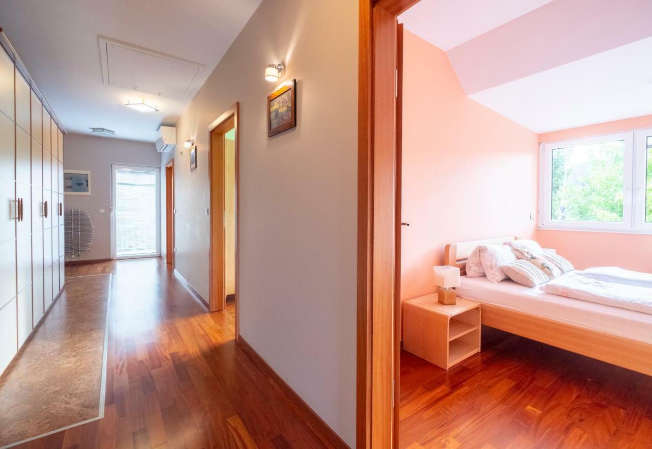 Apartments Apple Garden-2 ブレッド エクステリア 写真